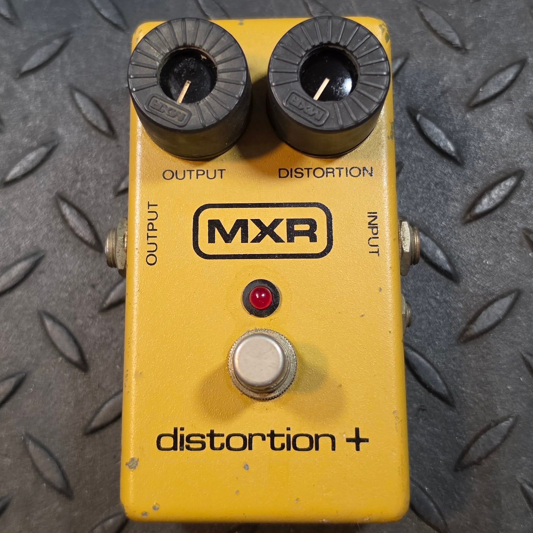 MXR 1981 Distortion + W/LED | Pre Rocked Pedals