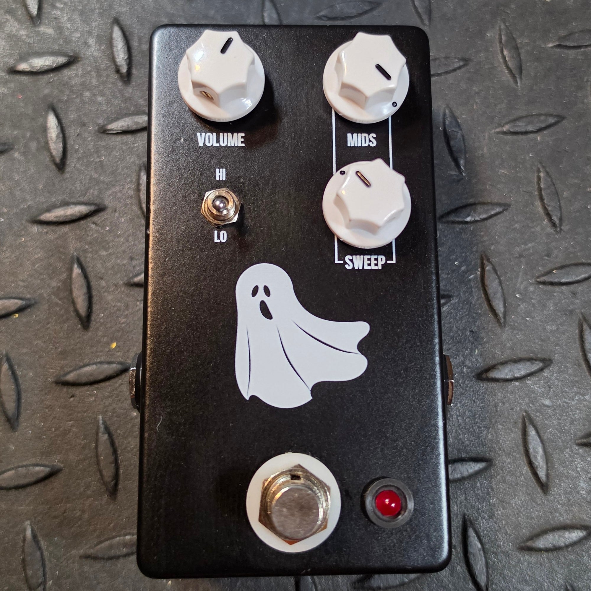 JHS Haunting Mids | Pre Rocked Pedals