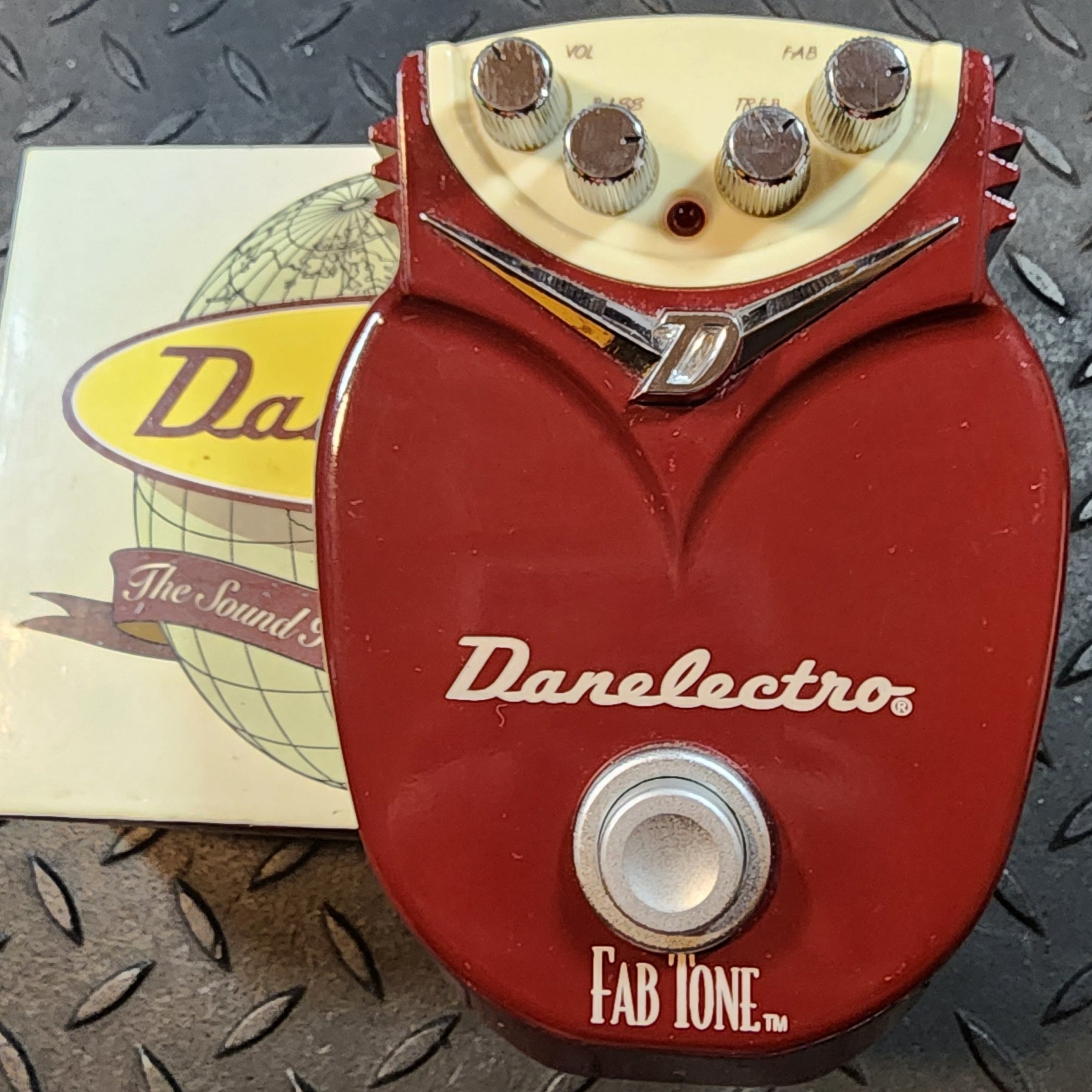 Danelectro Fab Tone Distortion (Missing Battery Door) | Pre Rocked